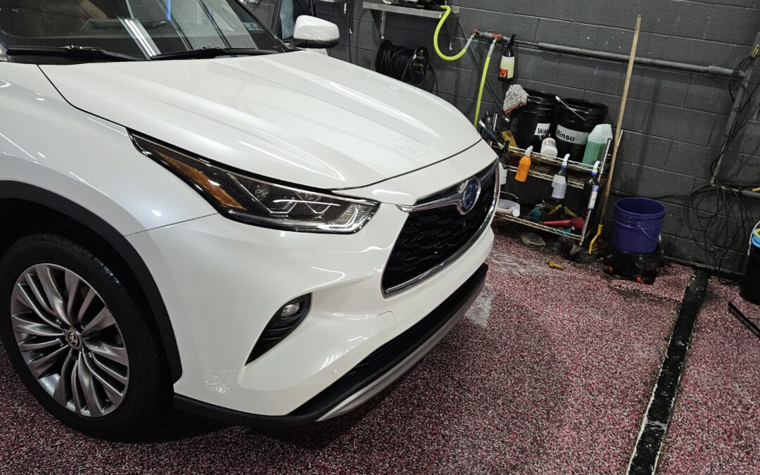 2020 white Toyota Highlander Window Tint